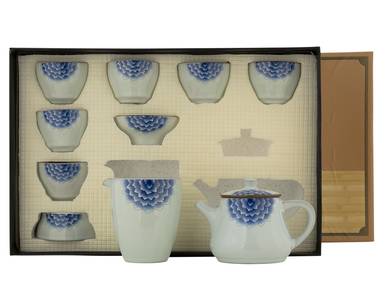 Набор посуды для чайной церемонии из 9 предметов # 42014 фарфор: чайник 225 мл гундаобэй 210 мл сито 6 пиал по 60 мл