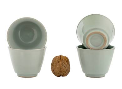 Набор посуды для чайной церемонии из 9 предметов # 42040 фарфор: гайвань 167 мл гундаобэй 190 мл сито 6 пиал по 64 мл